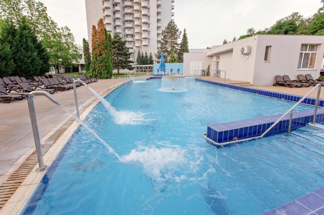 Hotel International Băile Felix Exteriör bild
