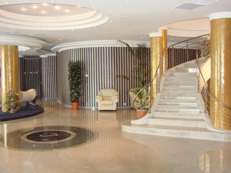 Hotel International Băile Felix Exteriör bild