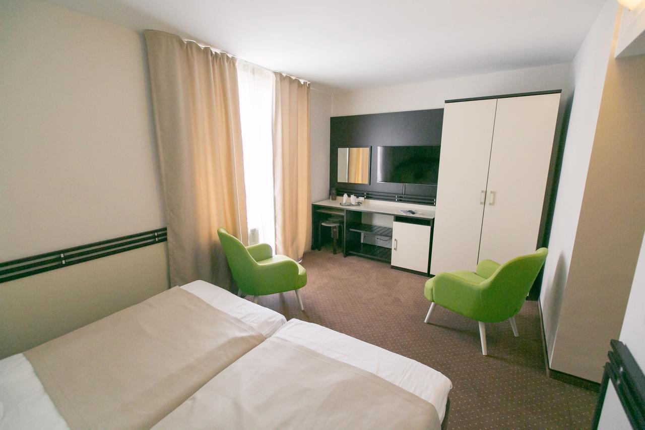 Hotel International Băile Felix Exteriör bild