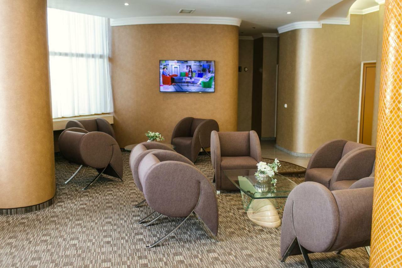Hotel International Băile Felix Exteriör bild